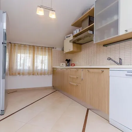 Apartment Dora Trogir Exterior photo
