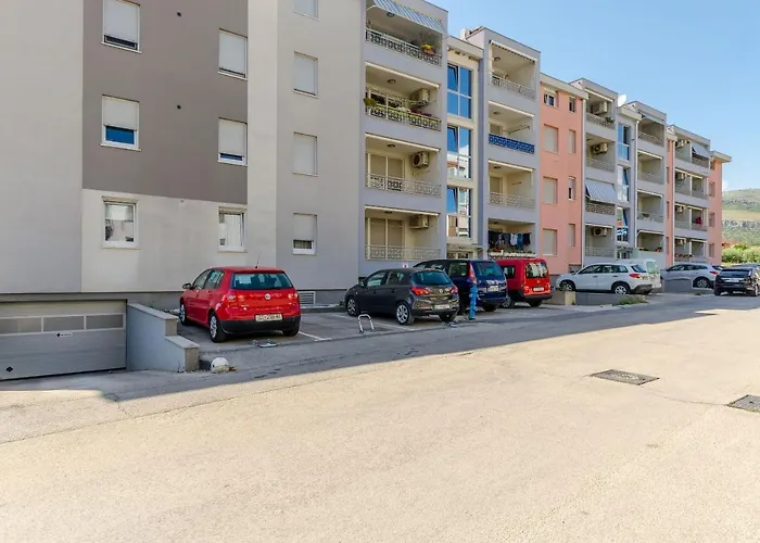 Apartment Dora