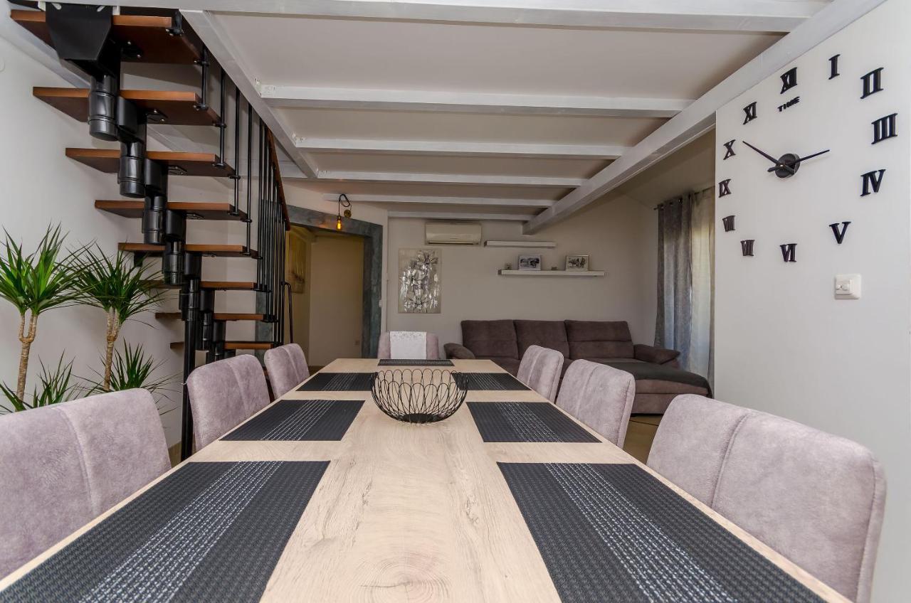 Dora Apartment Trogir